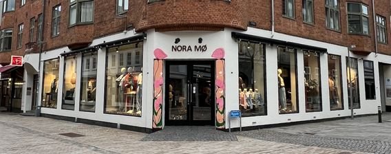 Velkommen til Nora M - ls om os