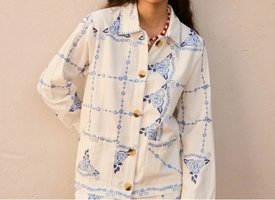 Jakker & frakker hos Noramoe - Overtj til alle ssoner: overgangsjakker, uldfrakker og regn.