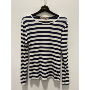 MdcBegonia LS Tee - Navy