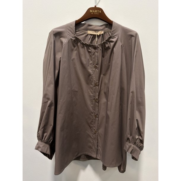 Marta - Joelle Shirt - Fango22 - Onesize 