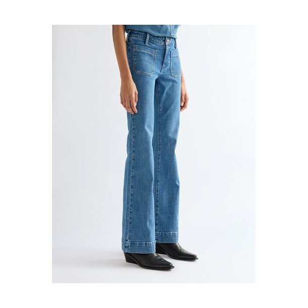 Wrangler - Flare Jeans - Indigo Rush