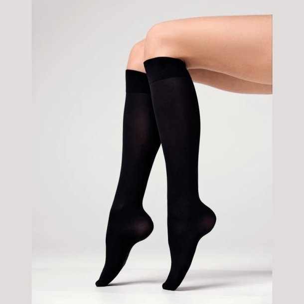 Sneakyfox - Ingrid Knee high - Black - Onesize