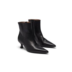 Pavement - Violette Stvler - Black