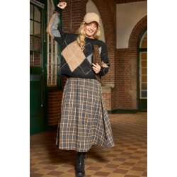 Black Colour - Beth Argyle Strik Jumper - Black