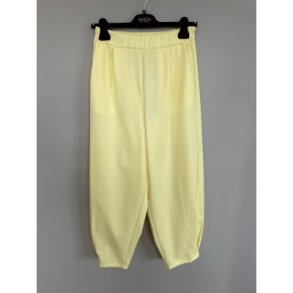 Marta - Joanna Bukser - Yellow