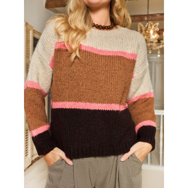 Black Colour - Hildur Strik Jumper - Camel