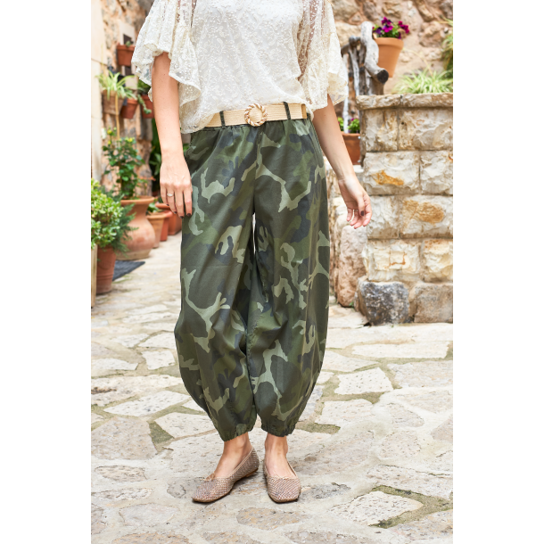 Black Colour - Ally Balloon Pant - Army Camoflage