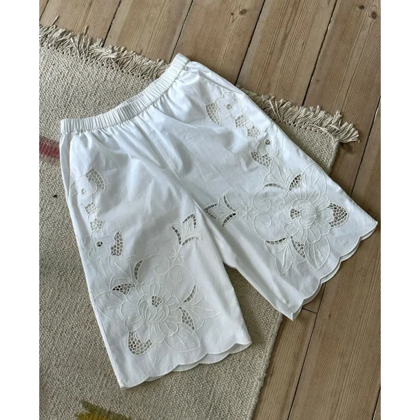 Sissel Edelbo - Adeline Bermuda Shorts - Ecru