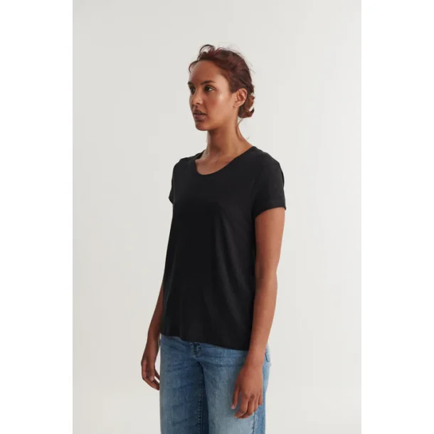 Basic Apparel - Ashly SS Tee - Black
