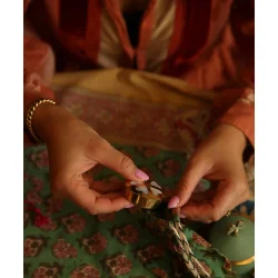 Doing Goods - Honey Heart Box - Small 