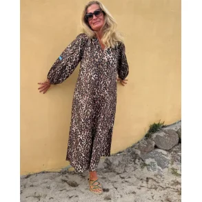 Wauw - Ana Kjole - Leo