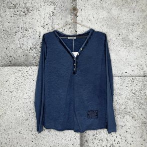 Cabana Living - Adalais LS tee - Blue