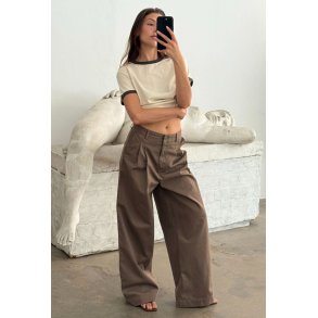 Boii - Julie Bukser - Cold Desert