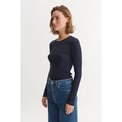 Basic Apparel - Ludmilla LS Tee - Sky Captain 