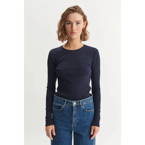 Basic Apparel - Ludmilla LS Tee - Sky Captain 