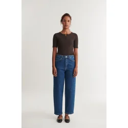 Basic Apparel - Ludmilla SS Granddad T-shirt - Chocolate torte