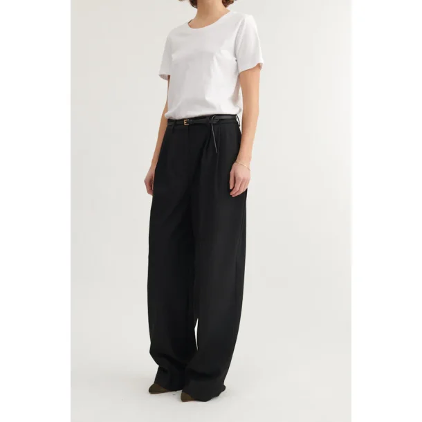 Basic Apparel - Marjo Bukser - Black