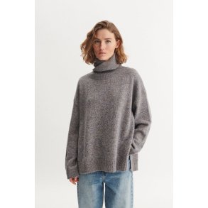 Basic Apparel - Randi T-Neck - Portabella/Poppy Seed