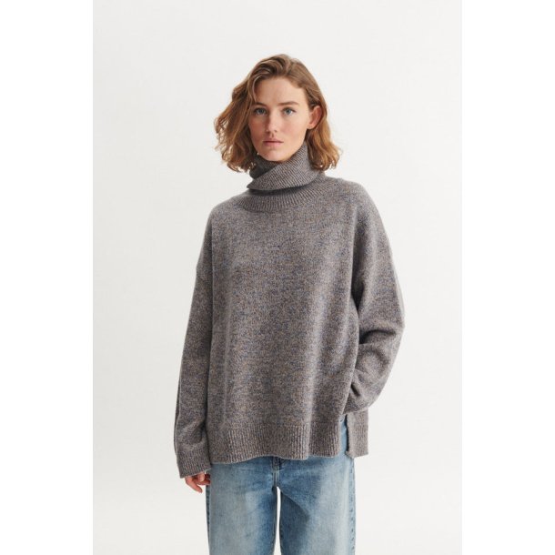 Basic Apparel - Randi T-Neck - Portabella/Poppy Seed