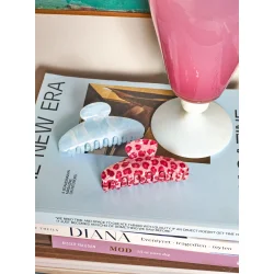 Black Colour - Flick Hair Claw - Pink