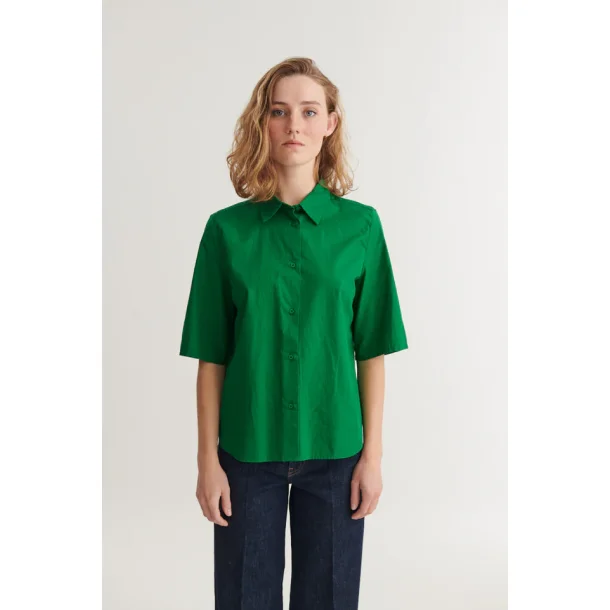 Basic Apparel - Silje SS skjorte - Abundant green