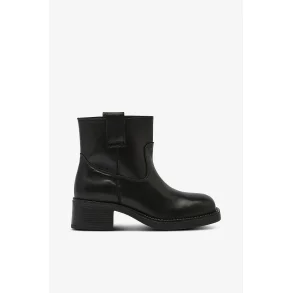 Pavement - Jenny Stvler - Black