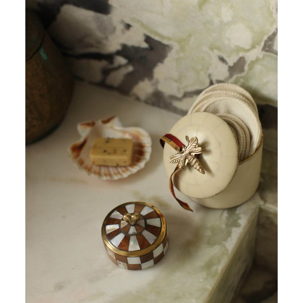 Doing Goods - Heart Circus Box - Medium - Woody