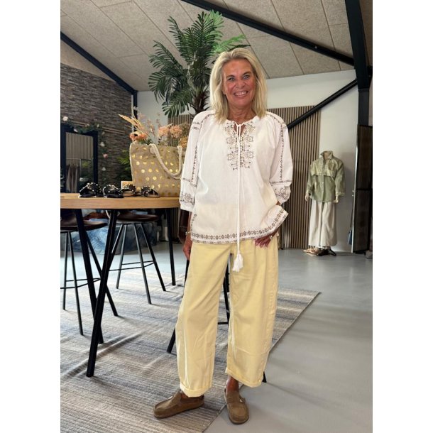 Cabana Living - Jude Jeans - Yellow