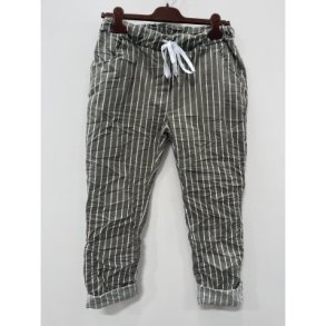 Marta - Ivy Bukser - Military