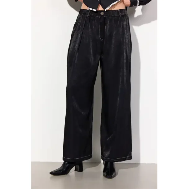 Hunkn - Andy Bukser - Black