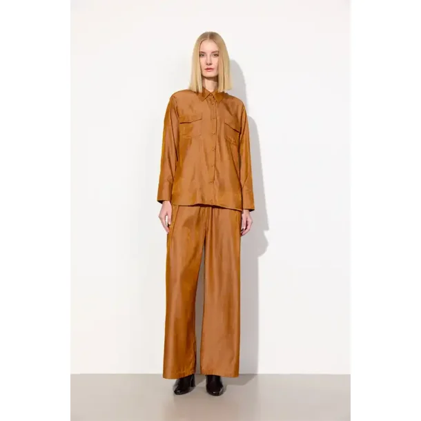 Hunkn - Andy Bukser - Brown