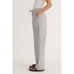 Basic Apparel - Asta Bukser - Bright White/Sky Captain