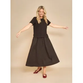 Black Colour - Abbie Nederdel - Coffee Leo