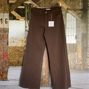 Cabana Living - Julietta Jeans - Brown