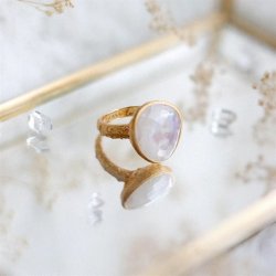 Ananda Soul - From Darkness To Light - Ring - Gold - Moonstone
