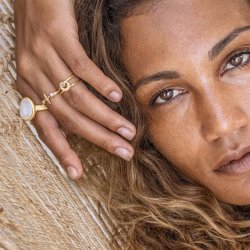 Ananda Soul - From Darkness To Light - Ring - Gold - Moonstone