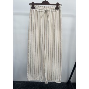 Marta - Serena Bukser - Brown