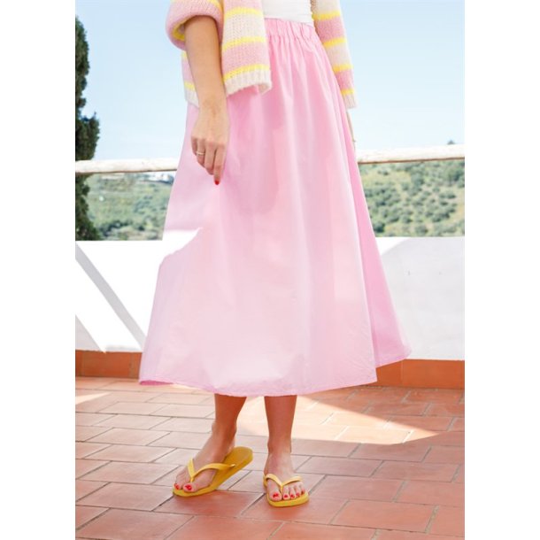 Black Colour - Abbie Nederdel - Powder Rose