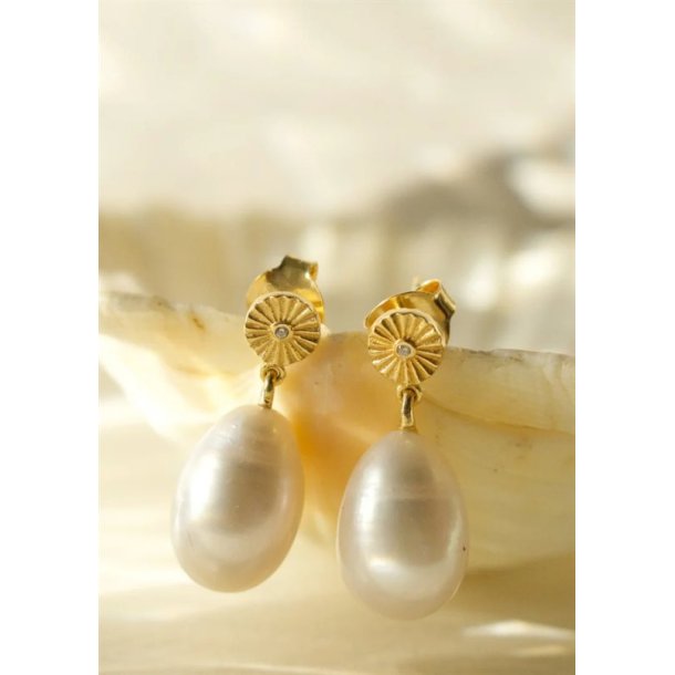 With Love Darling - Innovation - Perlereringe