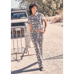 Wrangler - Mid Rise Bootcut - Jeans - Medallion